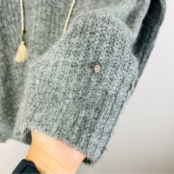 Cream grey Embroidered Knit Pullover Sweater – Oversized Size S - Picture 6 of 13